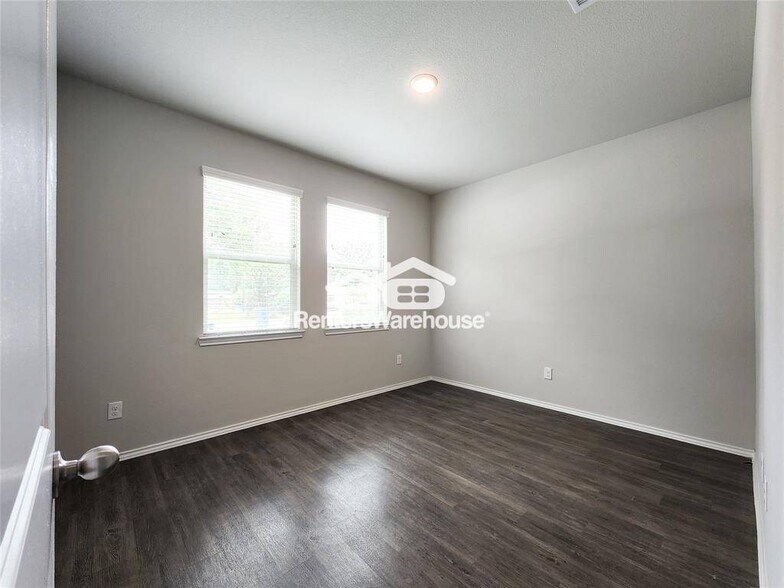 Building Photo - 26471 Joy Village Dr