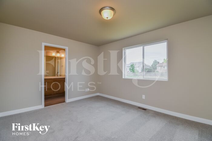 Building Photo - 10105 Luneth Dr