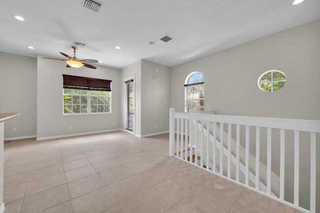 Building Photo - 4851 Bonsai Cir