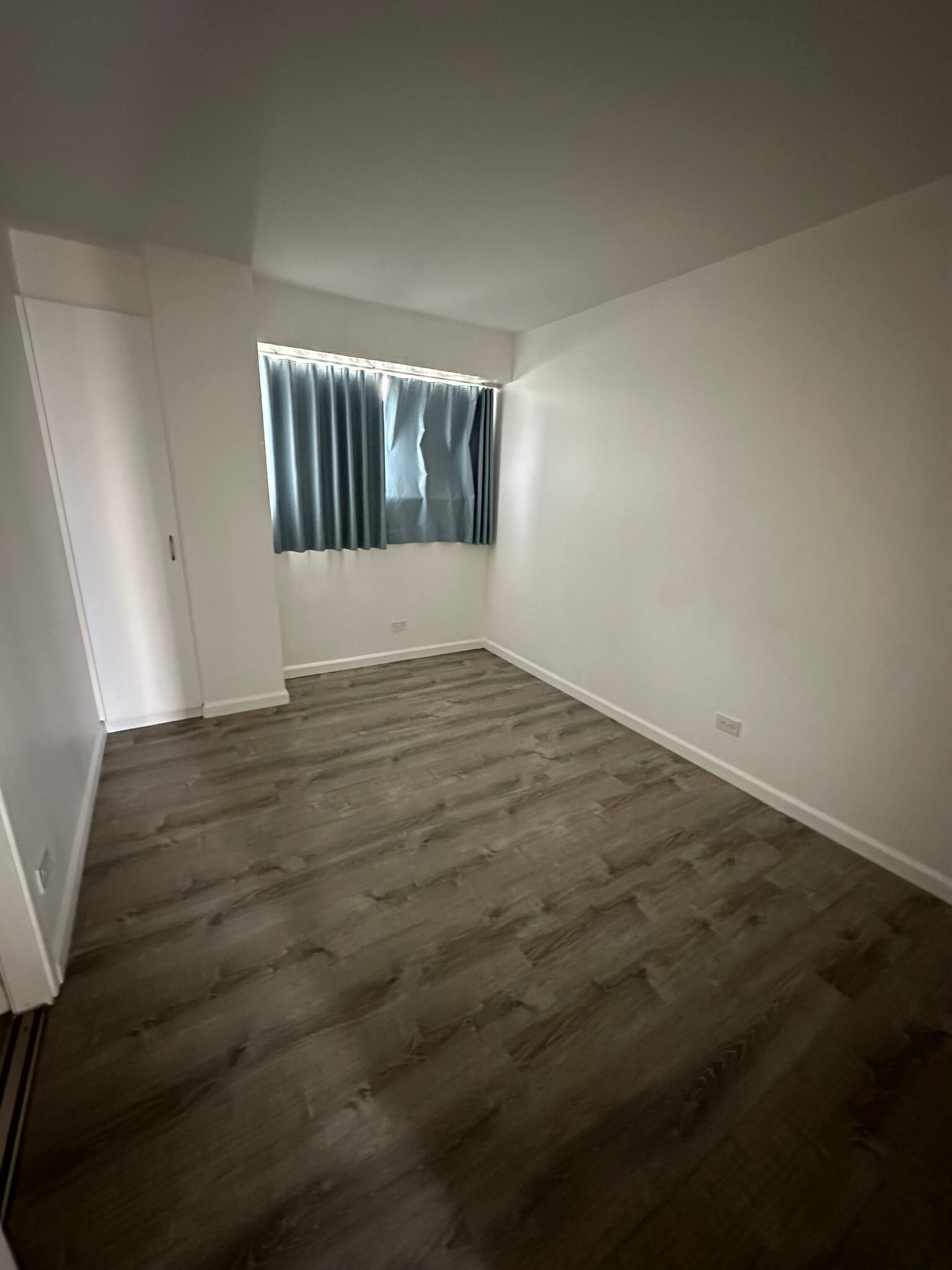 Building Photo - 2085 Ala Wai Blvd