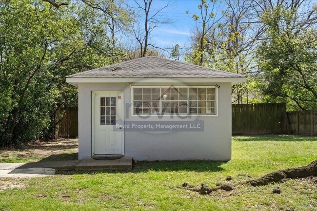 Building Photo - Newly Renovated (2024)