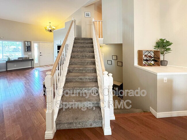 Building Photo - 2970 Haystack Dr