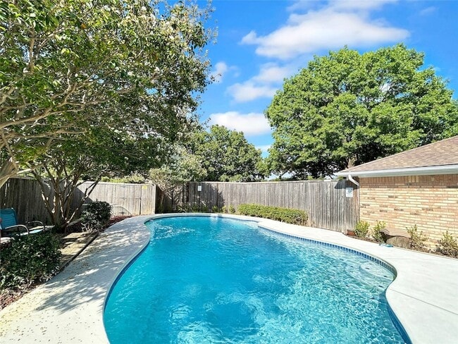 Building Photo - 2409 Glen Morris Rd