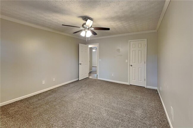 Building Photo - 3784 Cherokee Overlook Dr