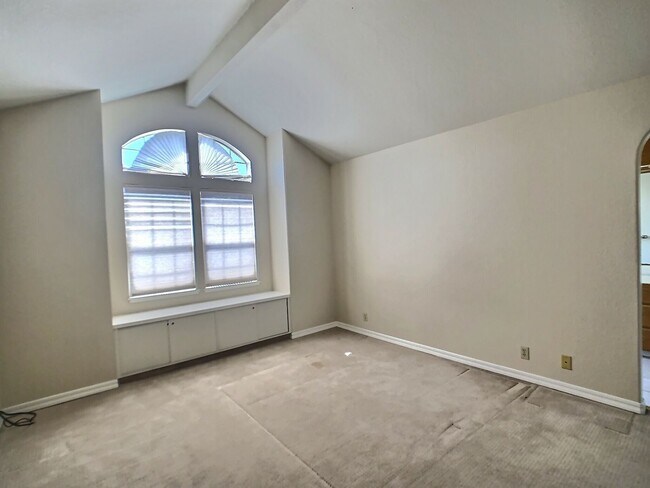Building Photo - Spacious 4 Bedroom House in Berryessa Area