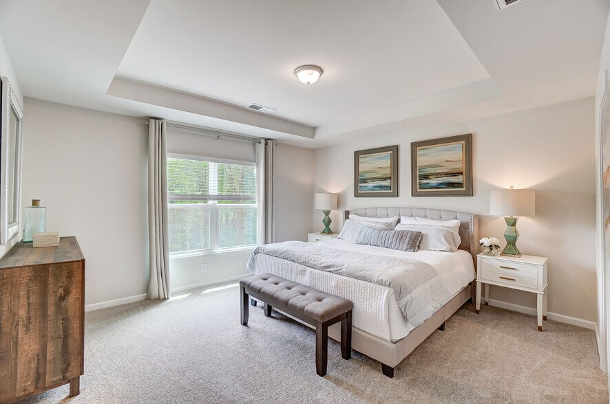Master bedroom - 16728 Summers Walk Blvd
