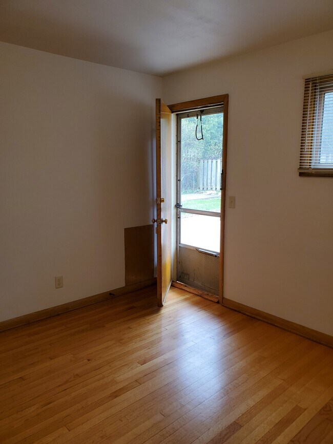 Building Photo - 4909 Ascot Ln