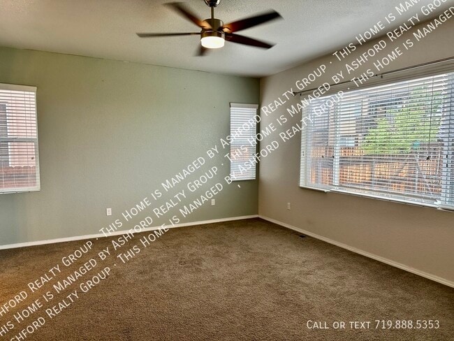 Building Photo - 2515 Hannah Ridge Dr