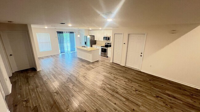 Building Photo - INCREDIBLE, BRAND NEW 4 Bedroom, 2 Bathroom Home in Palm Bay!!