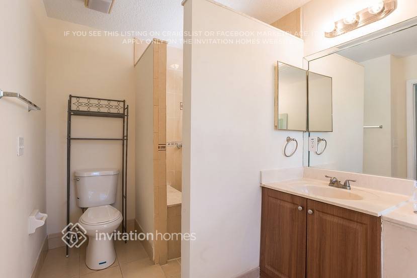 Building Photo - 13780 78th Pl N