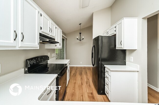 Building Photo - 1014 Lassiter Dr