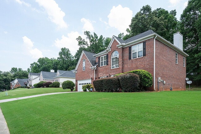 Building Photo - 1540 Hampton Hollow Dr