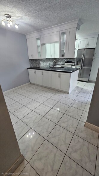 Building Photo - 11880 SW 13th Ct