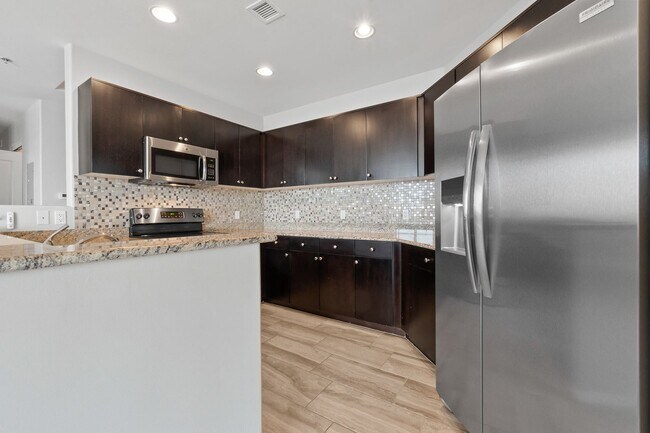 Building Photo - 3 Bedroom Highrise Condo at ONE Las Vegas!