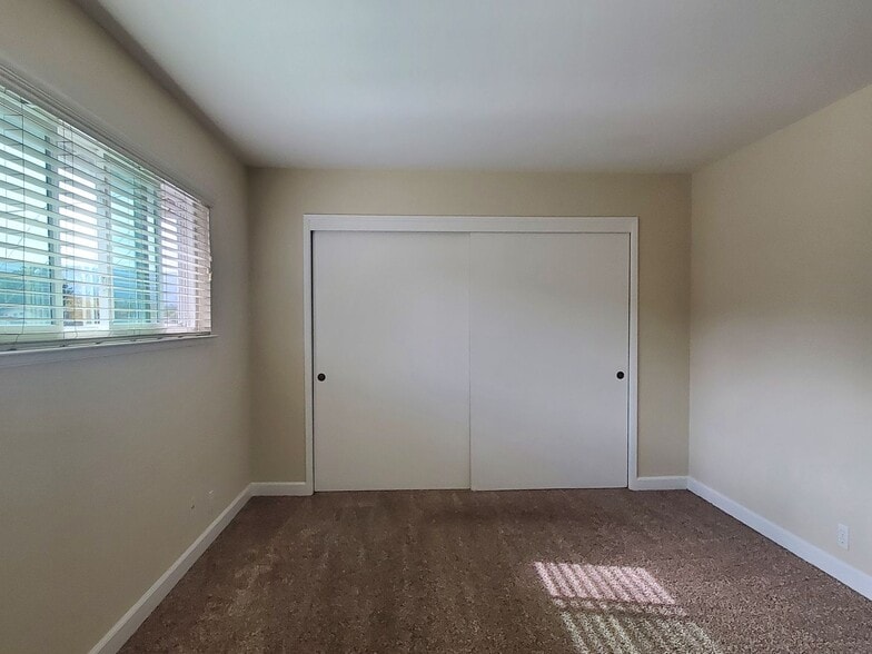 Building Photo - 661 Nello Dr