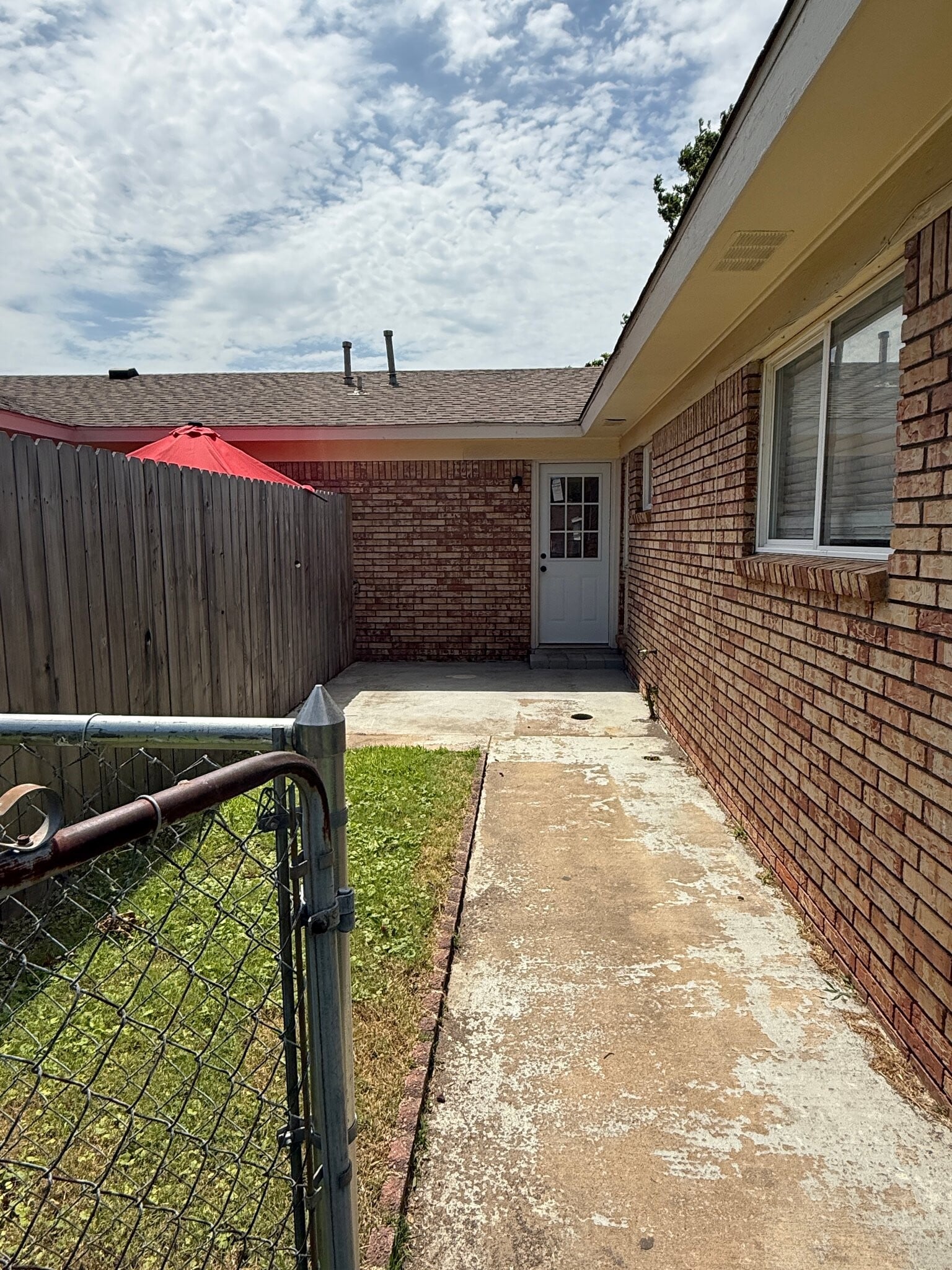 Building Photo - 1509 S 67th E Ave
