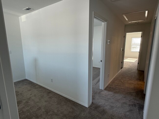 Building Photo - 6805 SW Dignity Ave