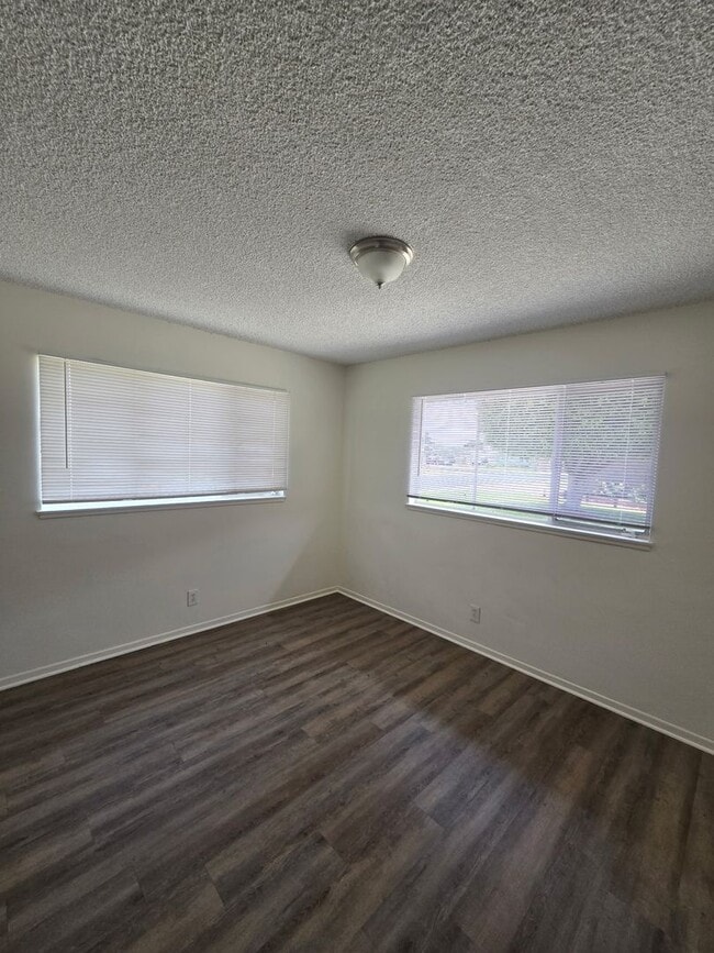 Building Photo - BUENA PARK 3 BEDROOM 2 BATH $3,500   NEAR ...