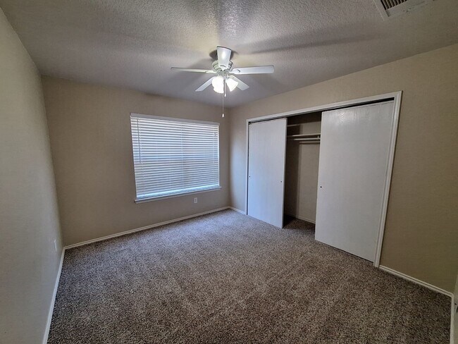 Building Photo - Bridgewood Corner Lot
