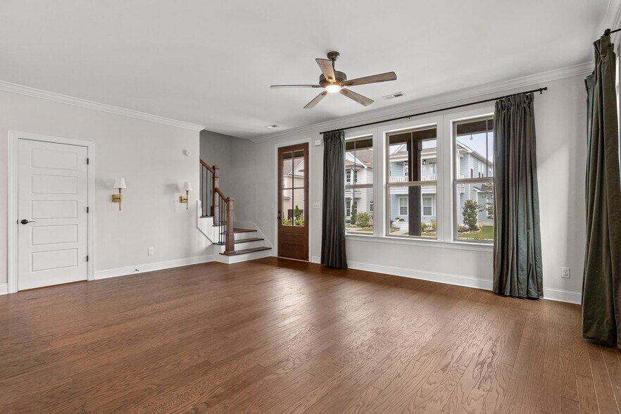 Building Photo - 1524 Farmhouse Trl