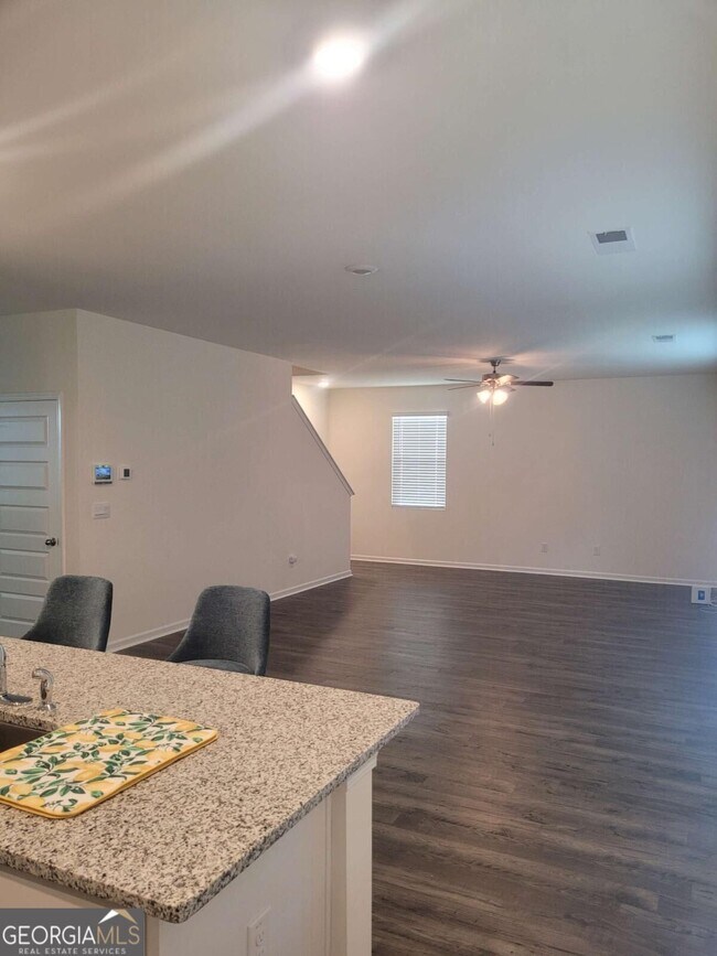 Building Photo - 2021 Vidalia Ct