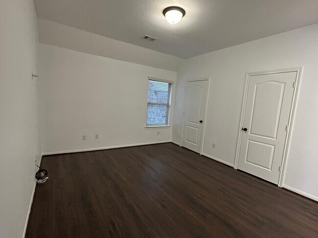 Building Photo - 17423 Hanoverian Dr