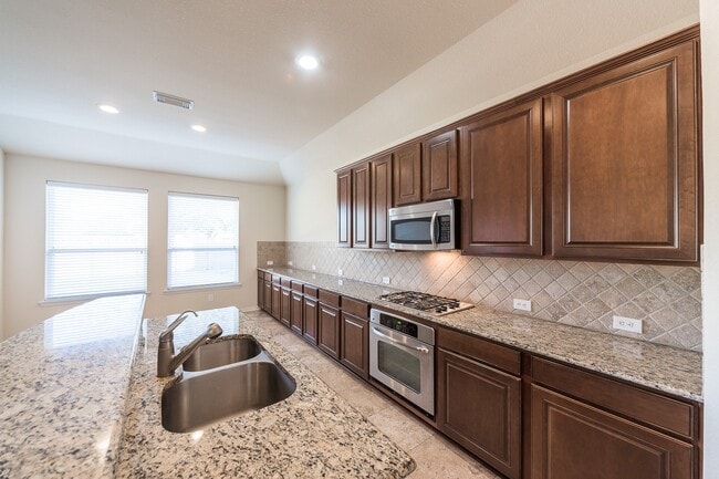 Building Photo - 607 Overdell Dr