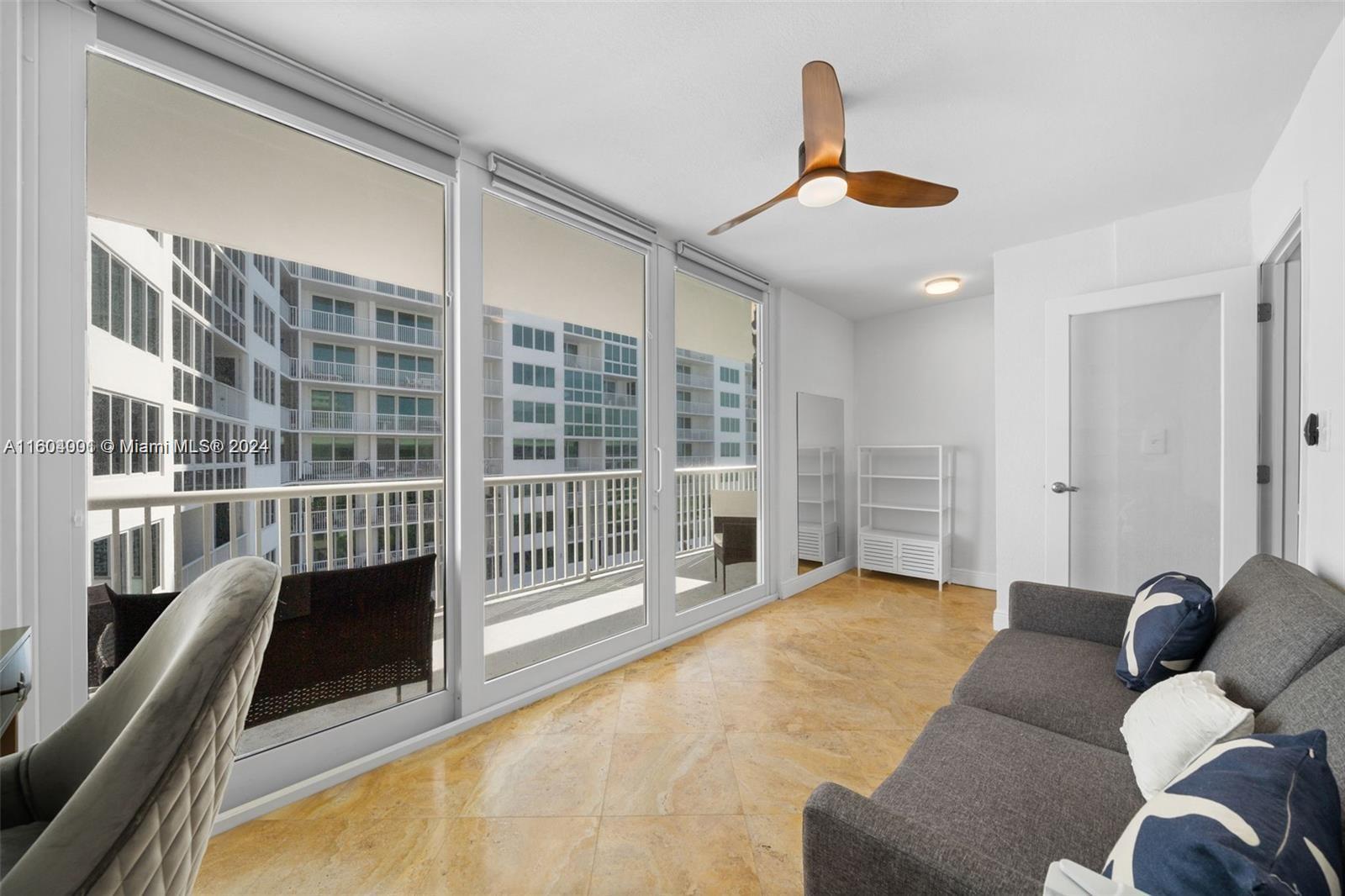 Building Photo - 5401 Collins Ave