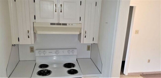 Building Photo - Vilonia Duplex Available Now.