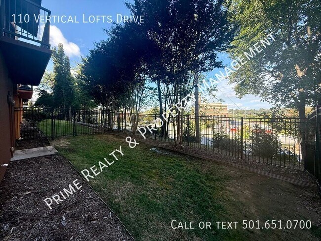 Building Photo - 110 Vertical Lofts Dr