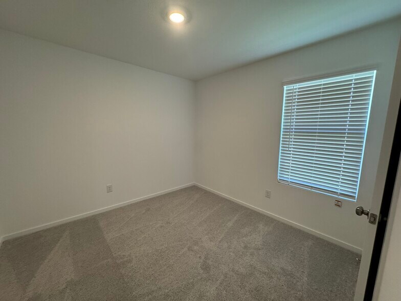Building Photo - 3269 Kiso Pkwy