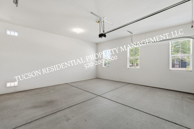 Building Photo - 12859 E Ursa Major Wy