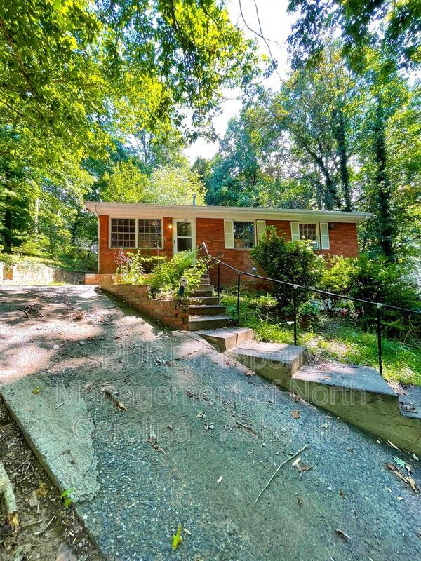 Primary Photo - 25 Evelake Dr