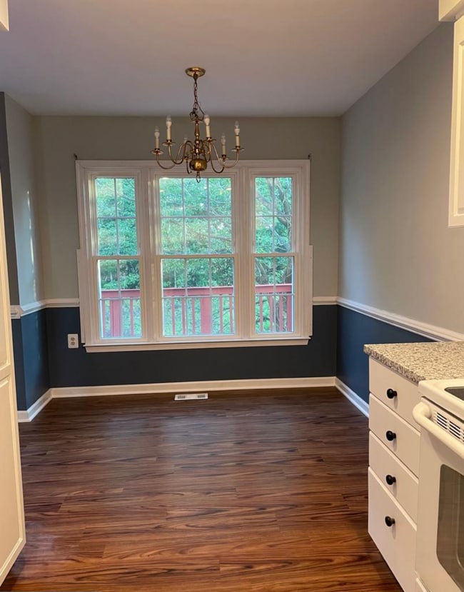 Building Photo - 8048 Hilliard Dr