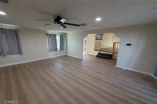 Building Photo - 611 Lillian Dr