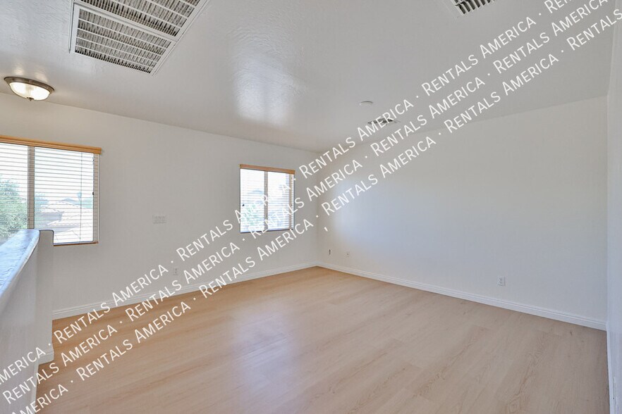 Building Photo - 11627 W Cheryl Dr