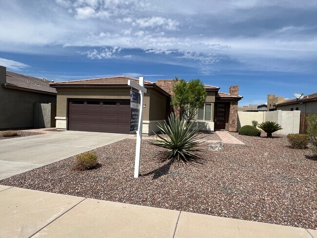Building Photo - 3546 E Ravenswood Dr