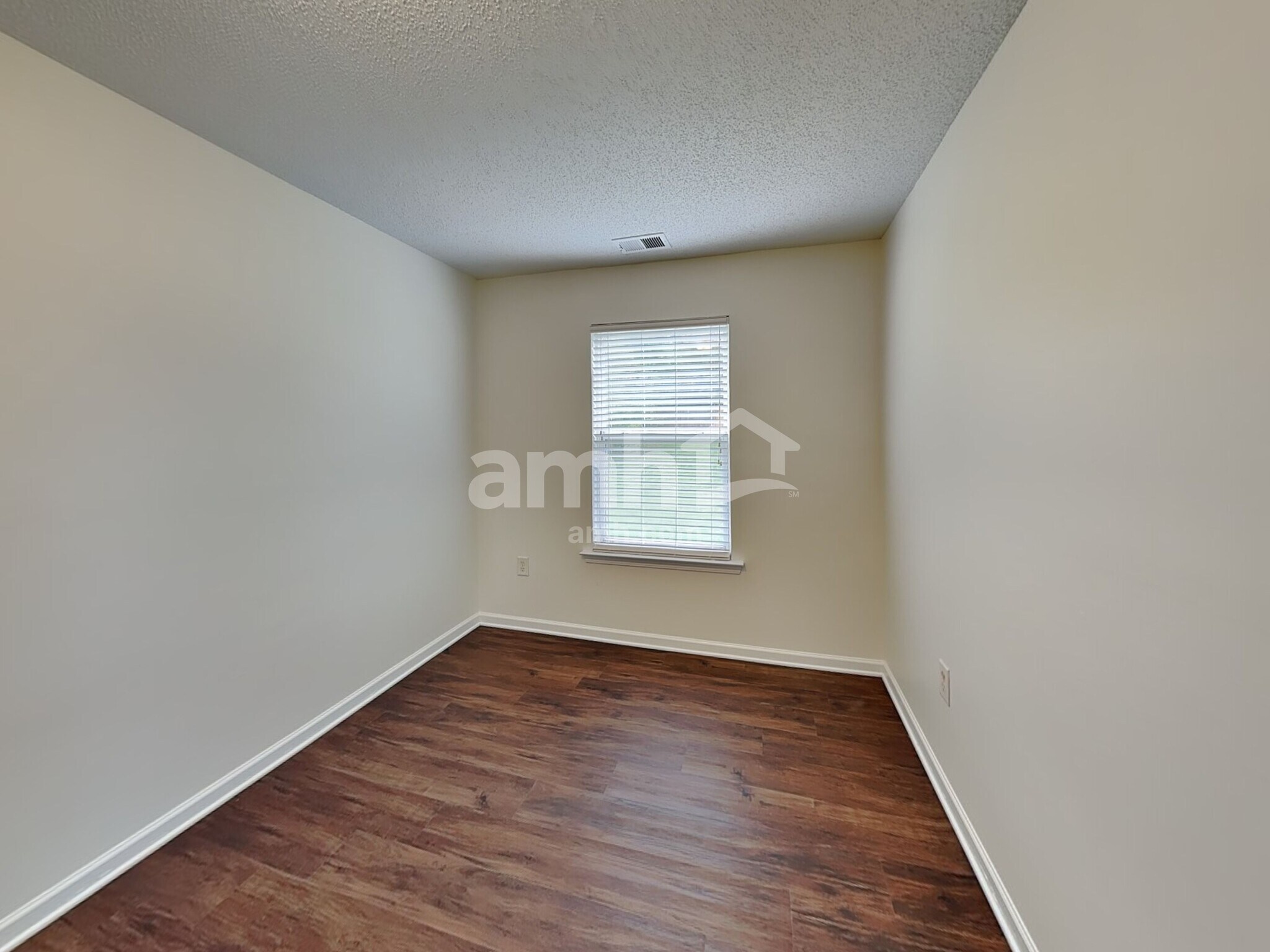 Building Photo - 8127 Deodora Cedar Ln