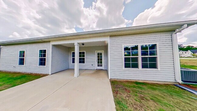 Building Photo - 355 Koweta Way