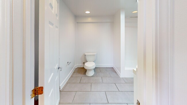 Building Photo - 1408 California St