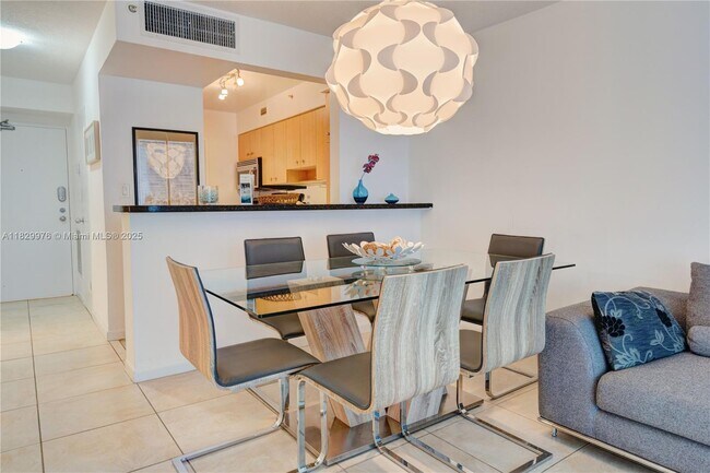 Building Photo - 9195 Collins Ave