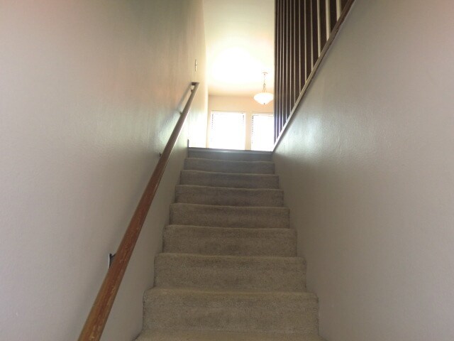 Building Photo - 3200 Azalea Dr