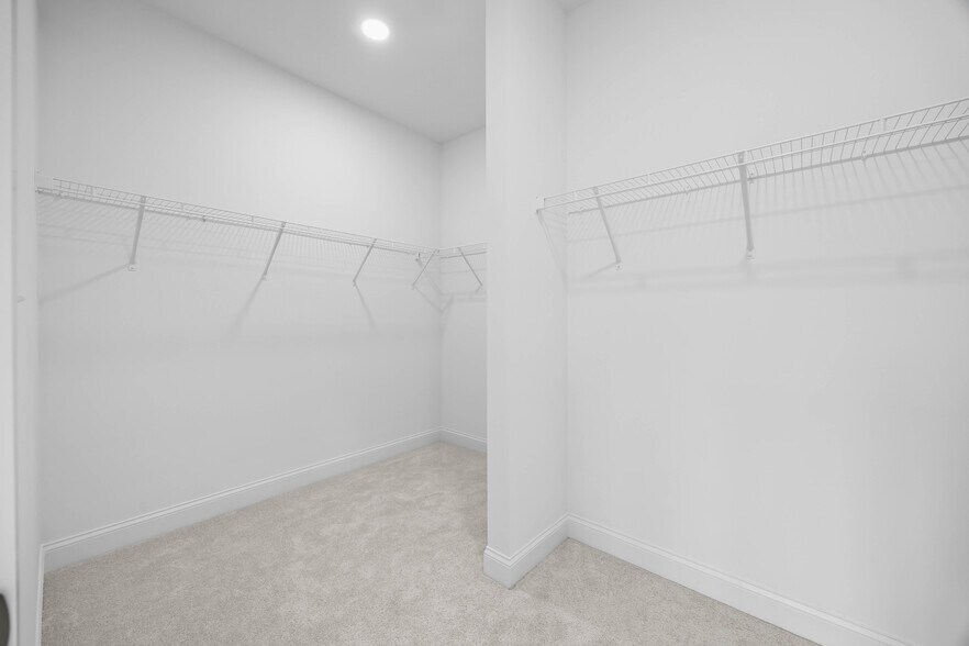 Building Photo - 401 N Lee St