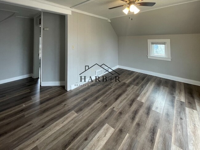 Building Photo - Prime Downtown Rochester 2BR