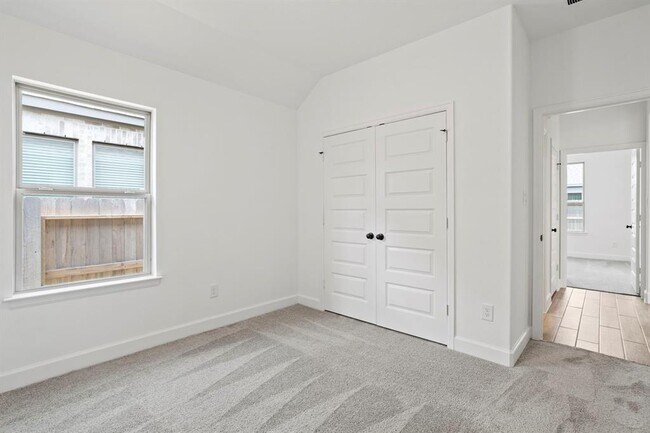 Building Photo - 27106 Cutleaf Daisy Ct