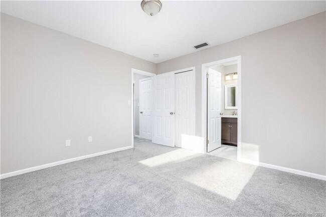 Building Photo - 266 Conestoga Way