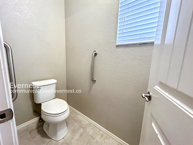 Building Photo - 2525 Half Chaps Ct