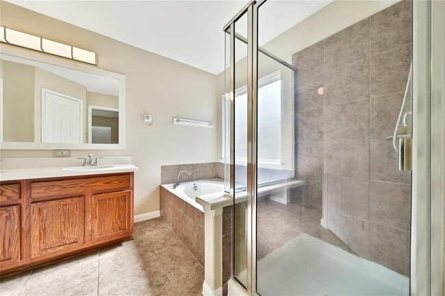 Building Photo - 1502 Stillstone Dr