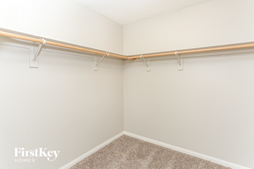 Building Photo - 6916 Yellow Cosmos Ave