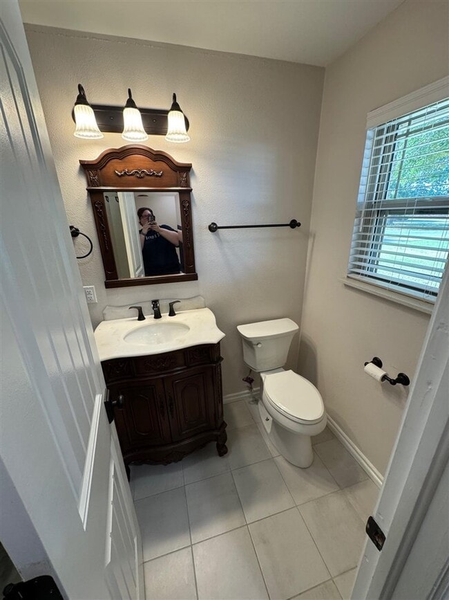 Building Photo - 141 Foxfire Rd